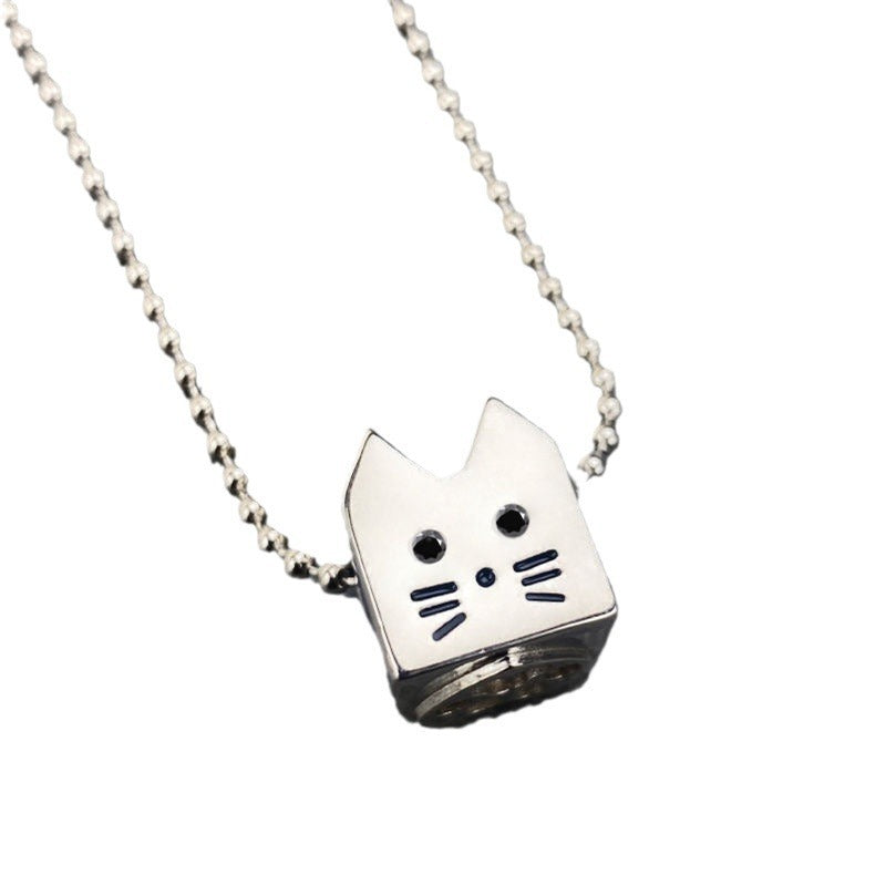 "Adorable Cartoon Cat Heart Drip Seal Necklace – Playful and Unique Jewelry for Cat Lovers"