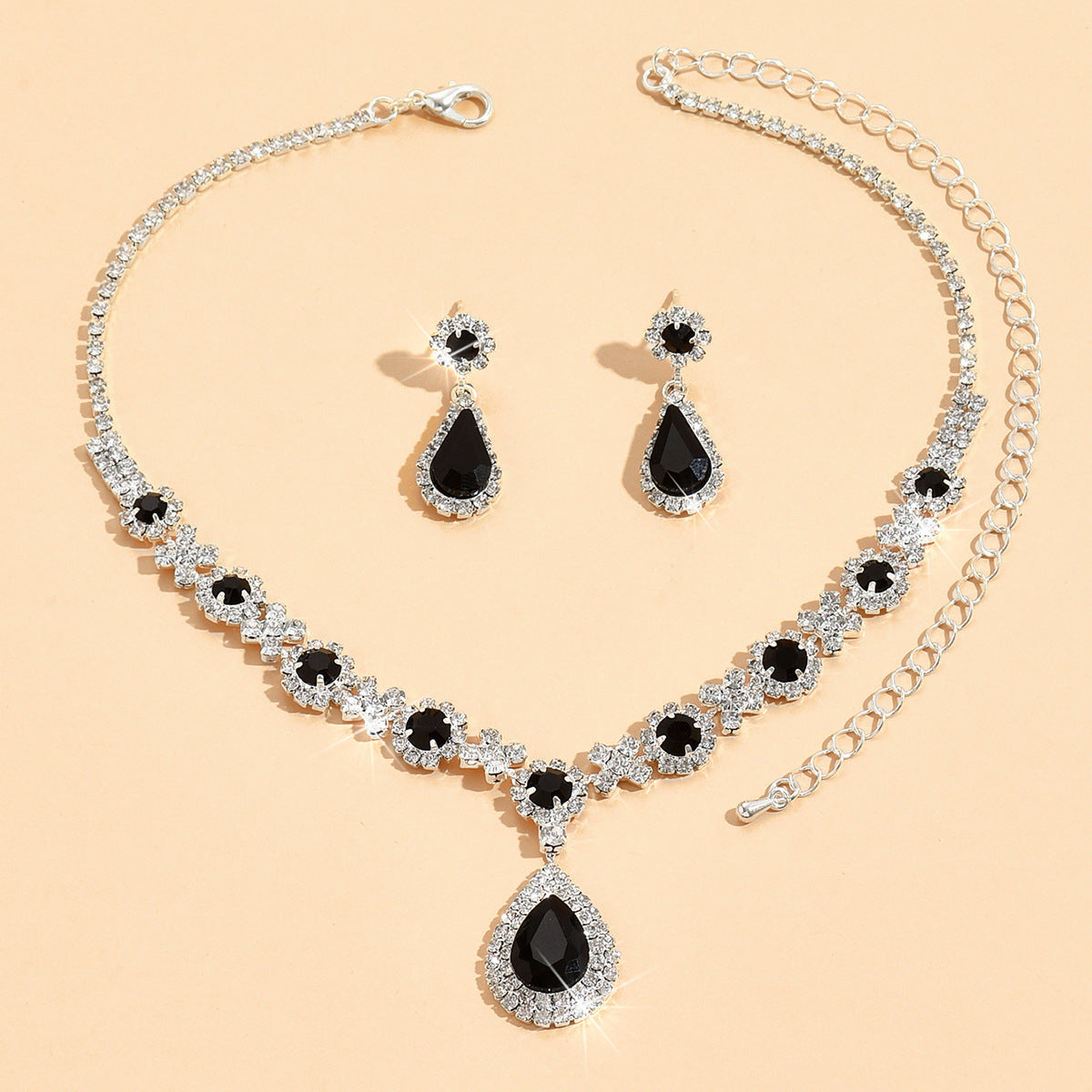 "Fashion New Water Drop Necklace and Earrings Set – Elegant Jewelry Suite for Women"