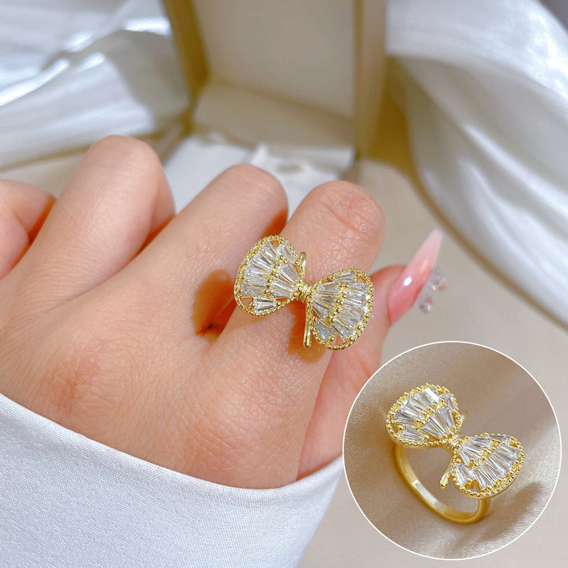 "Elegant High-Grade Zircon Ring for Women – Adjustable & Luxurious Design"