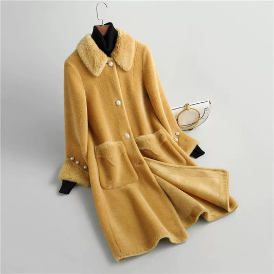 "Lamb Wool Mid-length Fleece Coat – Cozy Fur-Integrated Chenille Outerwear"