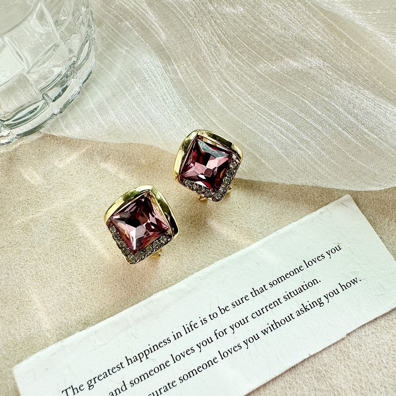 "Elegant Small Purple Diamond Crystal Stud Earrings – Dazzling and Chic Jewelry for Women"