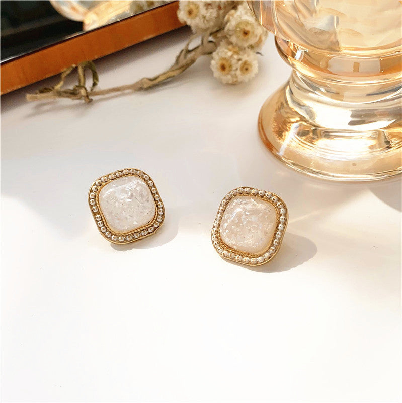 "Simple Geometric Square Irregular Shell Earrings – Modern Elegance for Women"