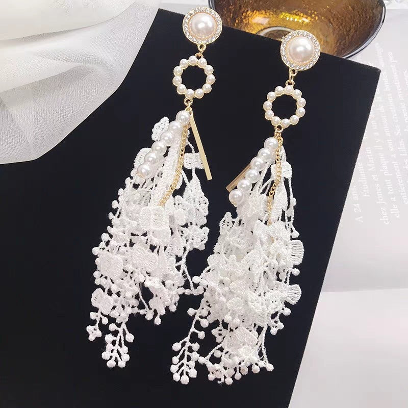 Personality Temperament Ladies Fringed Lace Flower Pearl Long Earrings For Women