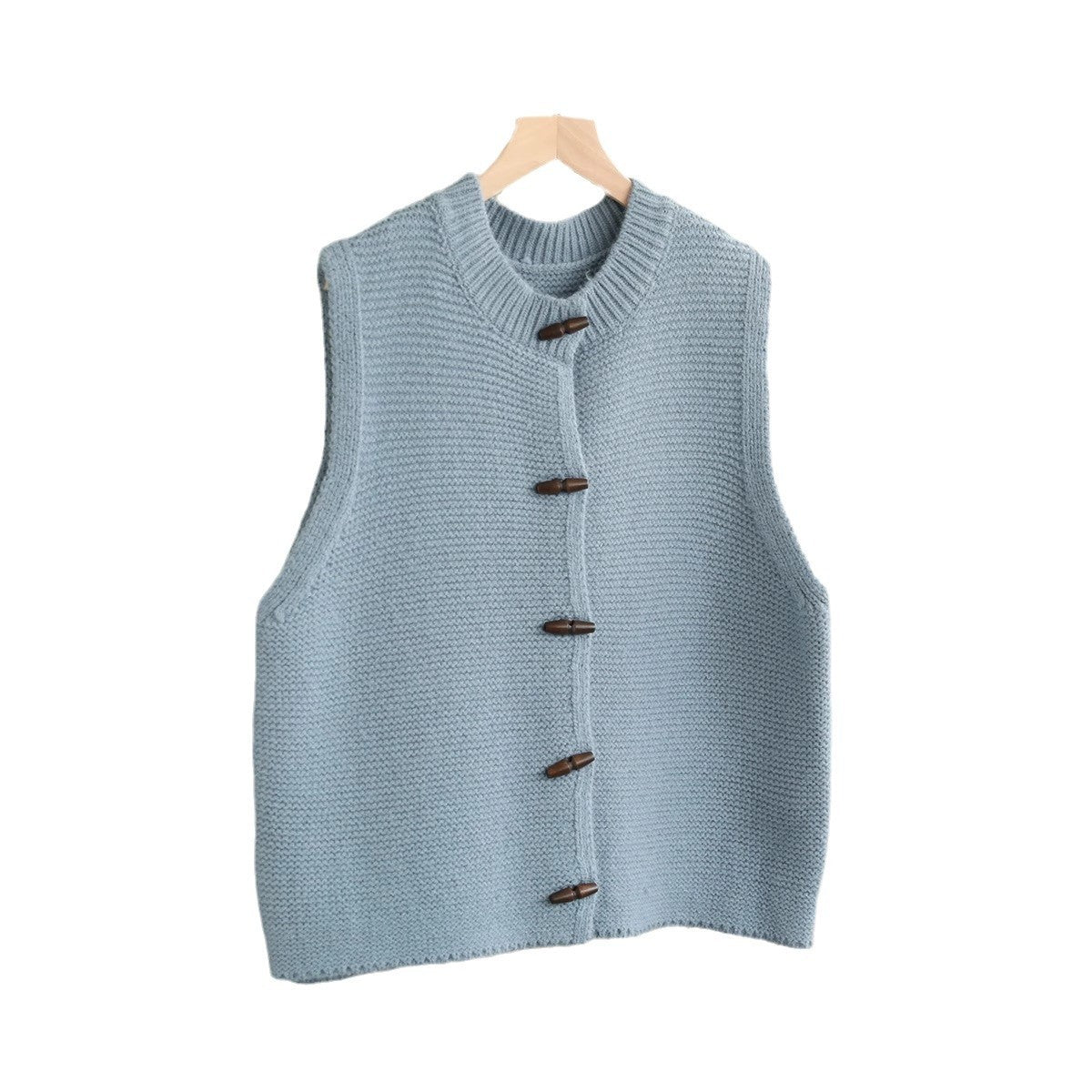 "Women's Sleeveless Round Neck Horn Button Top – Casual Chic Style for All Seasons"