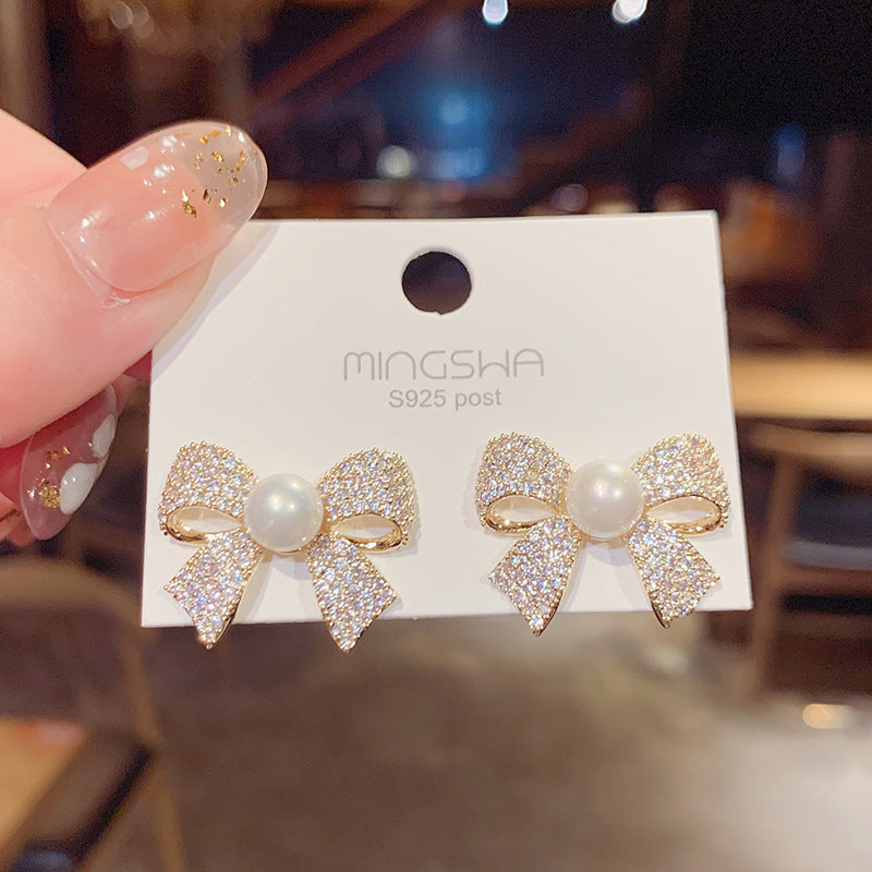 "Women's Exquisite Micro-inlaid Bow Stud Earrings – Delicate Elegance Redefined"