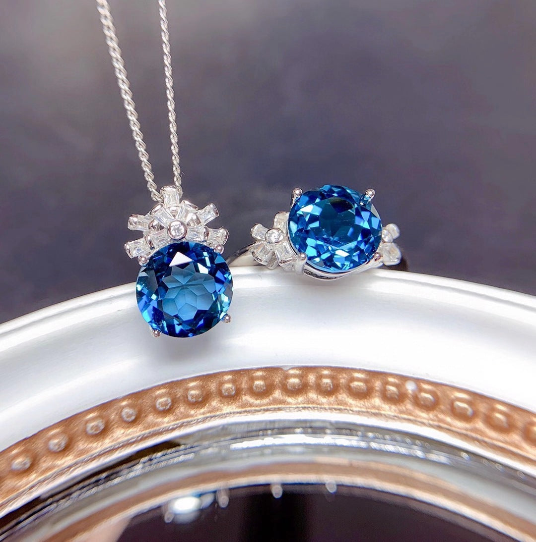 "Exquisite London Blue Stone Jewelry Set – Pendant Necklace & Ring for Women"