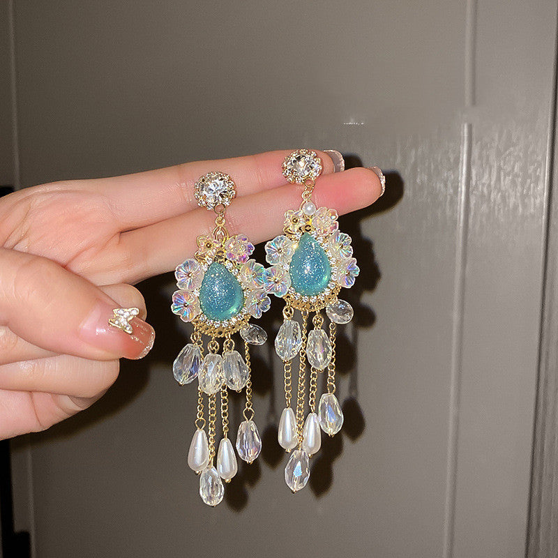 "Vintage Temperament Earrings – Retro Design for Timeless Elegance"