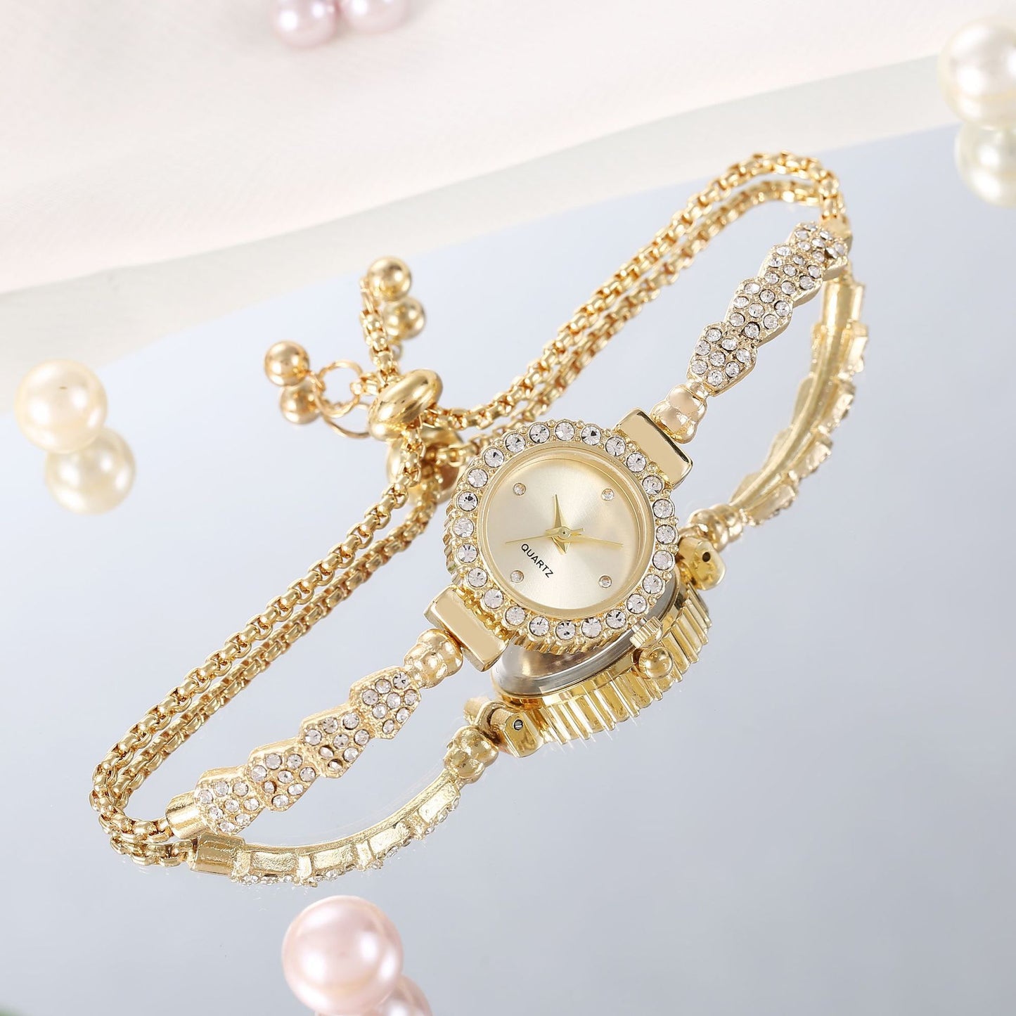 "Fashion Luxury Women's Watch: Gold Fine Strap Ladies Bracelet Clock"