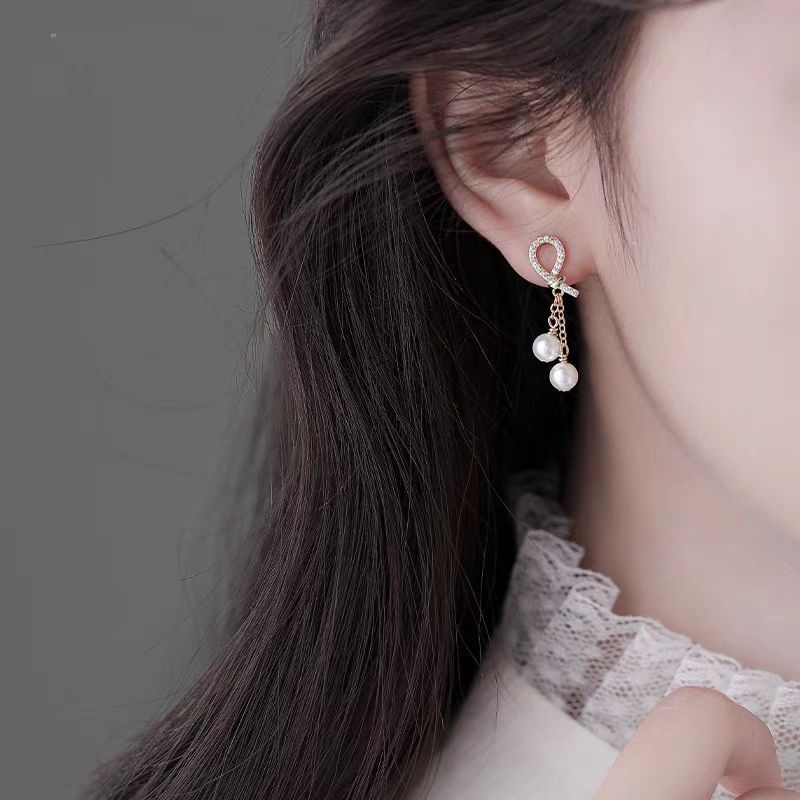 "Luxury Full Diamond Pearl Golden Earrings for Women – Elegant & Glamorous Statement Jewelry"