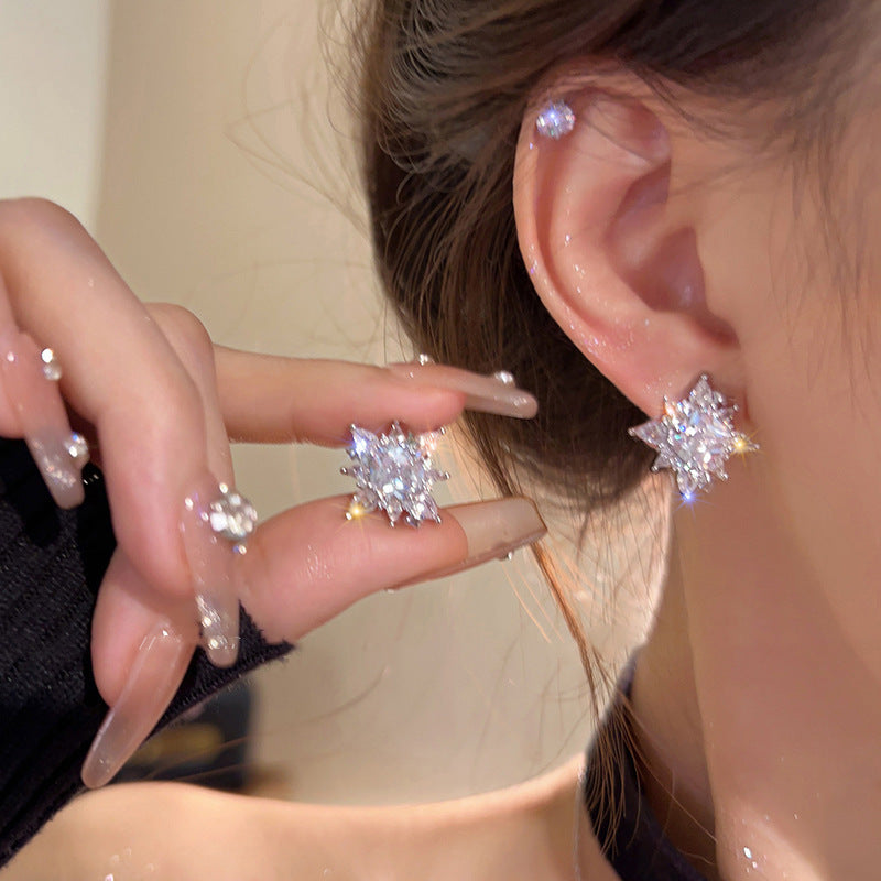 "Sparkling Snowflake Earrings for Women – Shiny Zircon Firework Design, Exquisite Christmas & New Year Party Jewelry"