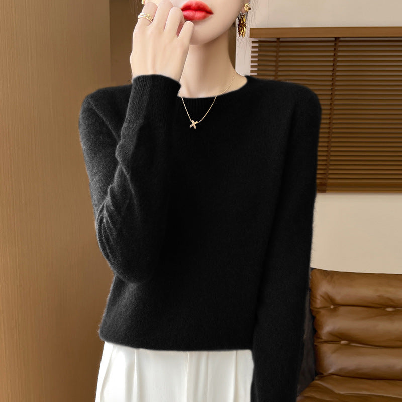 "Women's Bottoming Sweater – Loose Inner Wear for Effortless Comfort and Style"