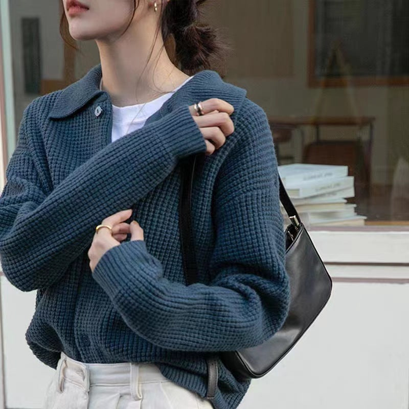 "Retro Style Polo Collar Solid Color Loose-Fitting Knitted Cardigan – Versatile Sweater for Every Wardrobe"