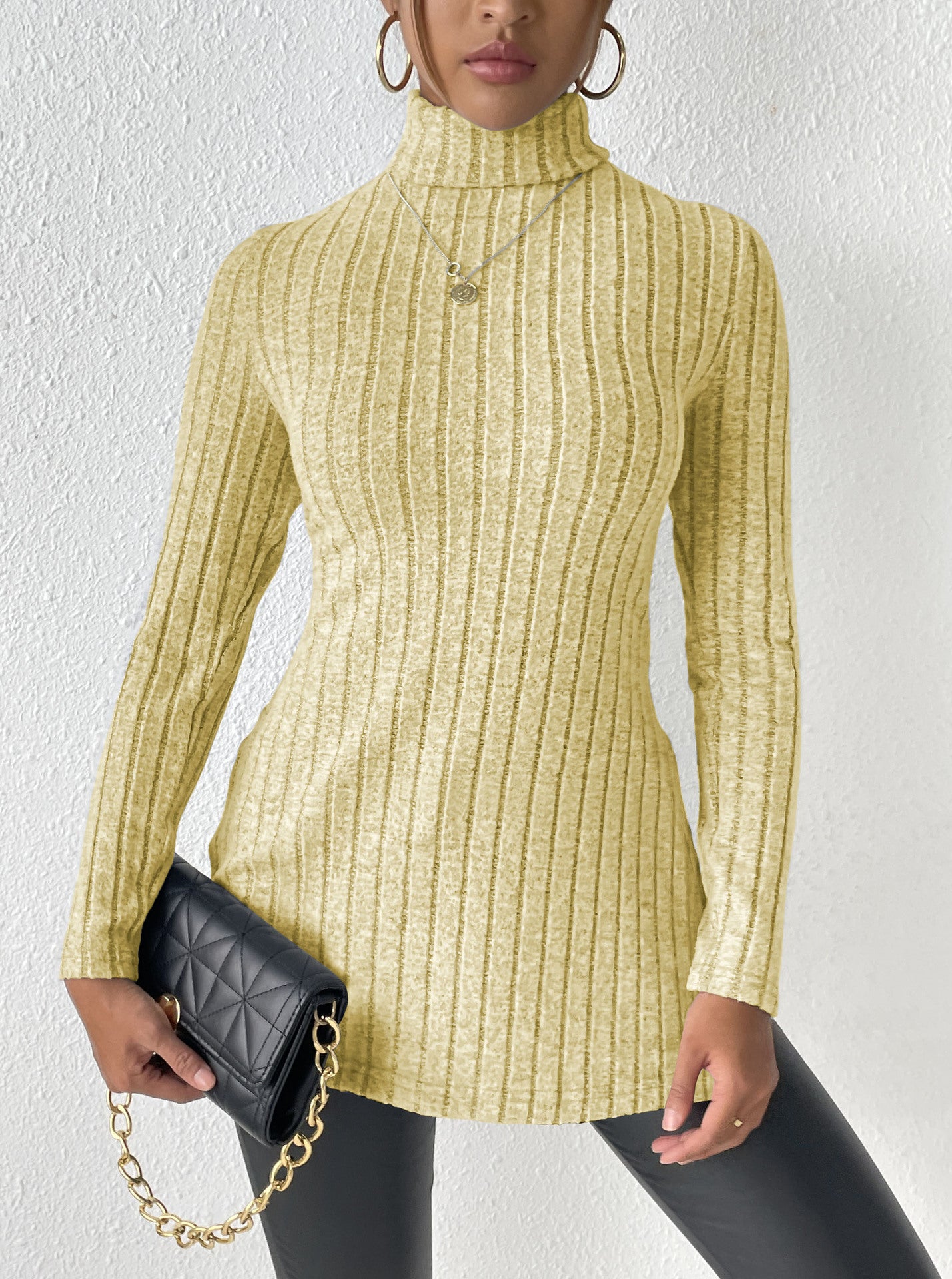 "Women's Turtleneck Pullover Sweater – Cozy & Chic Essential for Cooler Seasons"