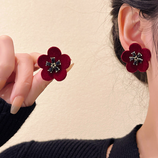 "Flower Rhinestone-Embedded Stud Earrings for Women – Elegant & Sparkling Design"