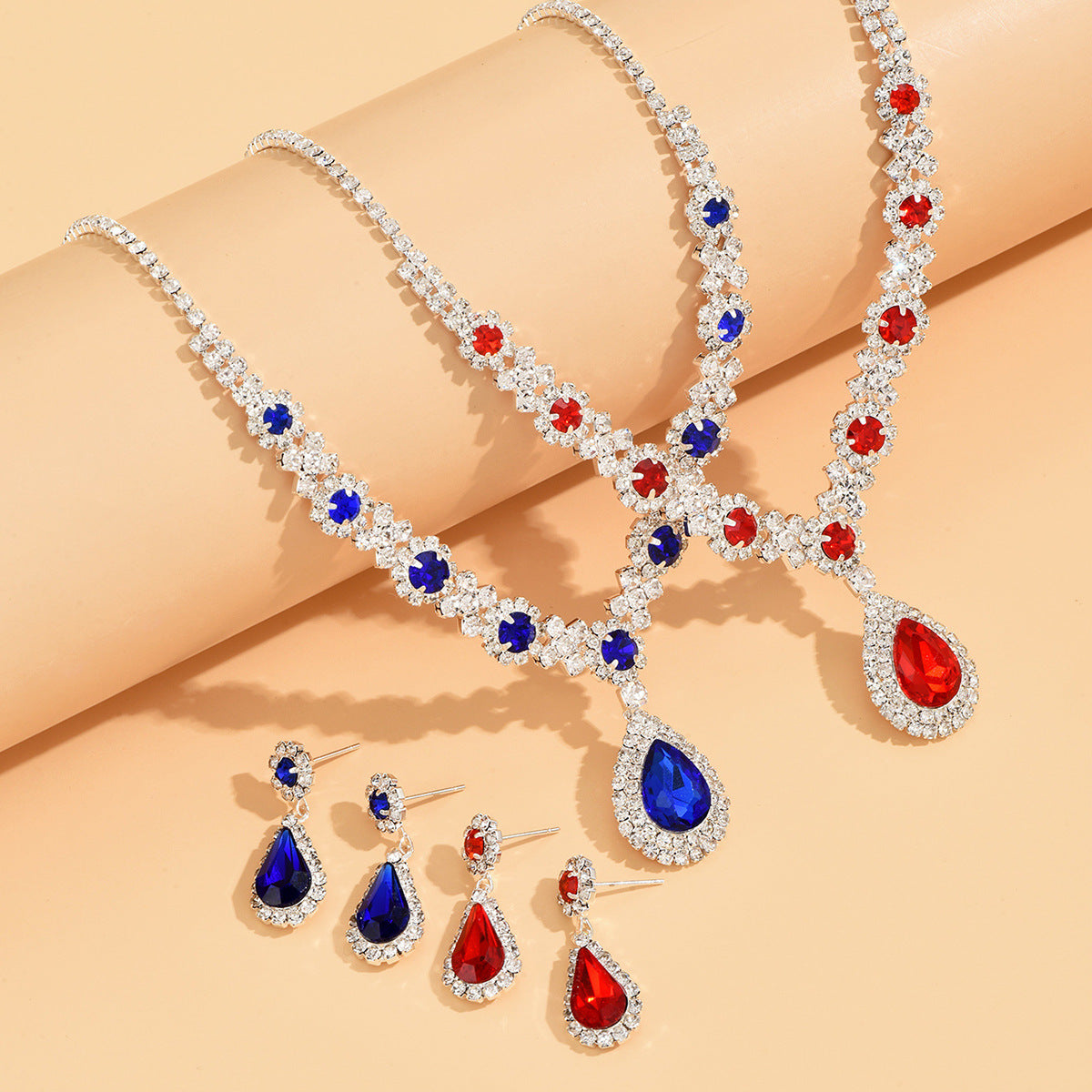 "Fashion New Water Drop Necklace and Earrings Set – Elegant Jewelry Suite for Women"