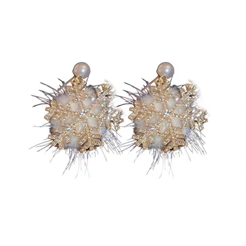 "Christmas Snowflake Earrings – Full Diamond Pearl Plush Women's Earrings"