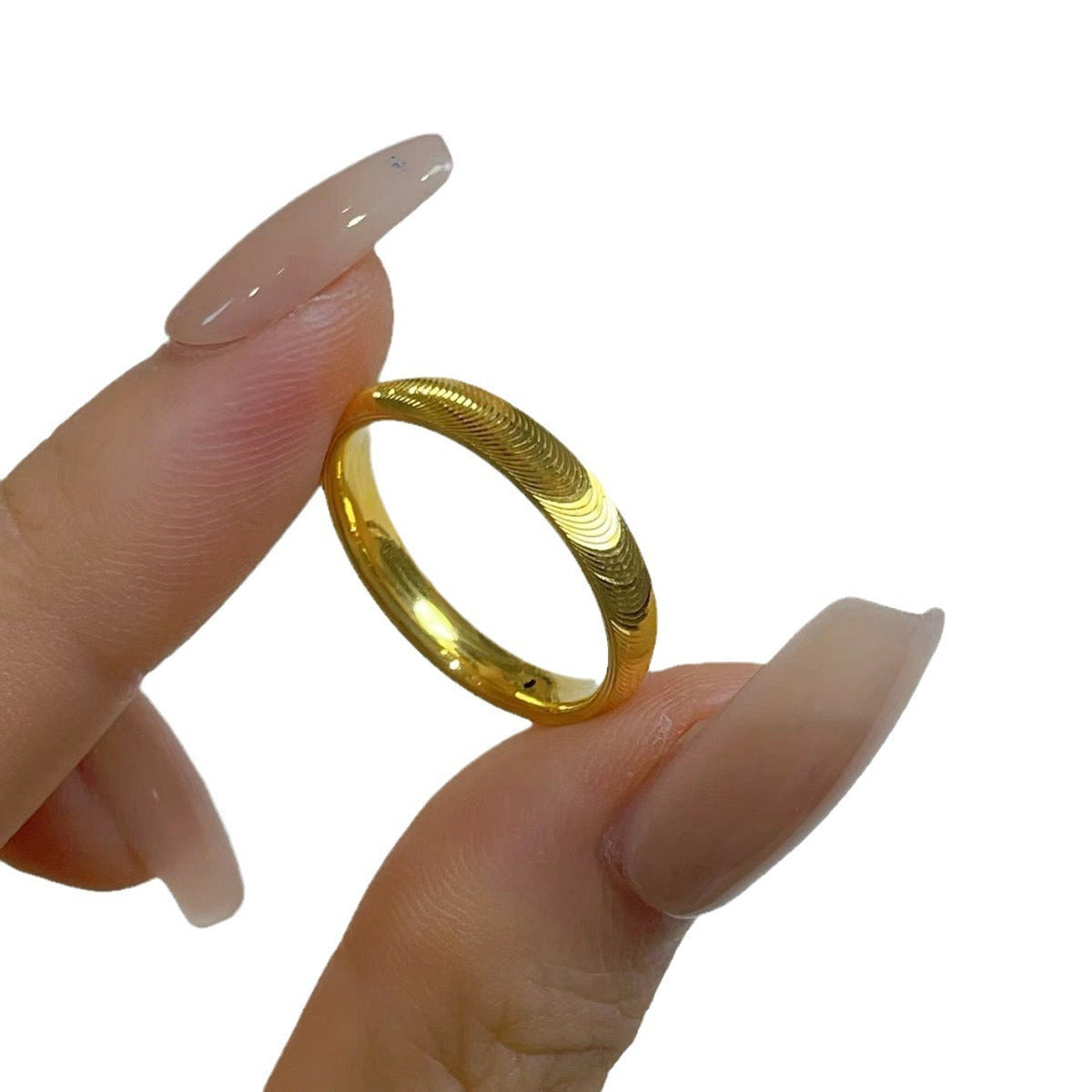 "Golden Cat Eye Flashing Ring – Bold & Unique Special-Interest Design"