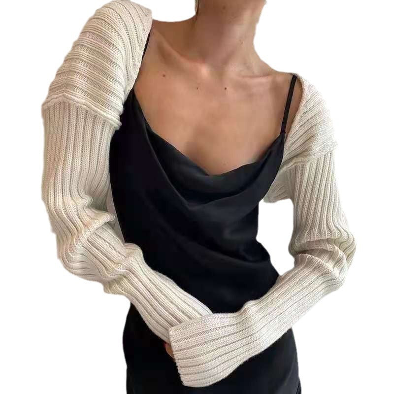 "Autumn & Winter Loose Batwing Sleeve Knitted Cape Top – Cozy and Chic Seasonal Essential"