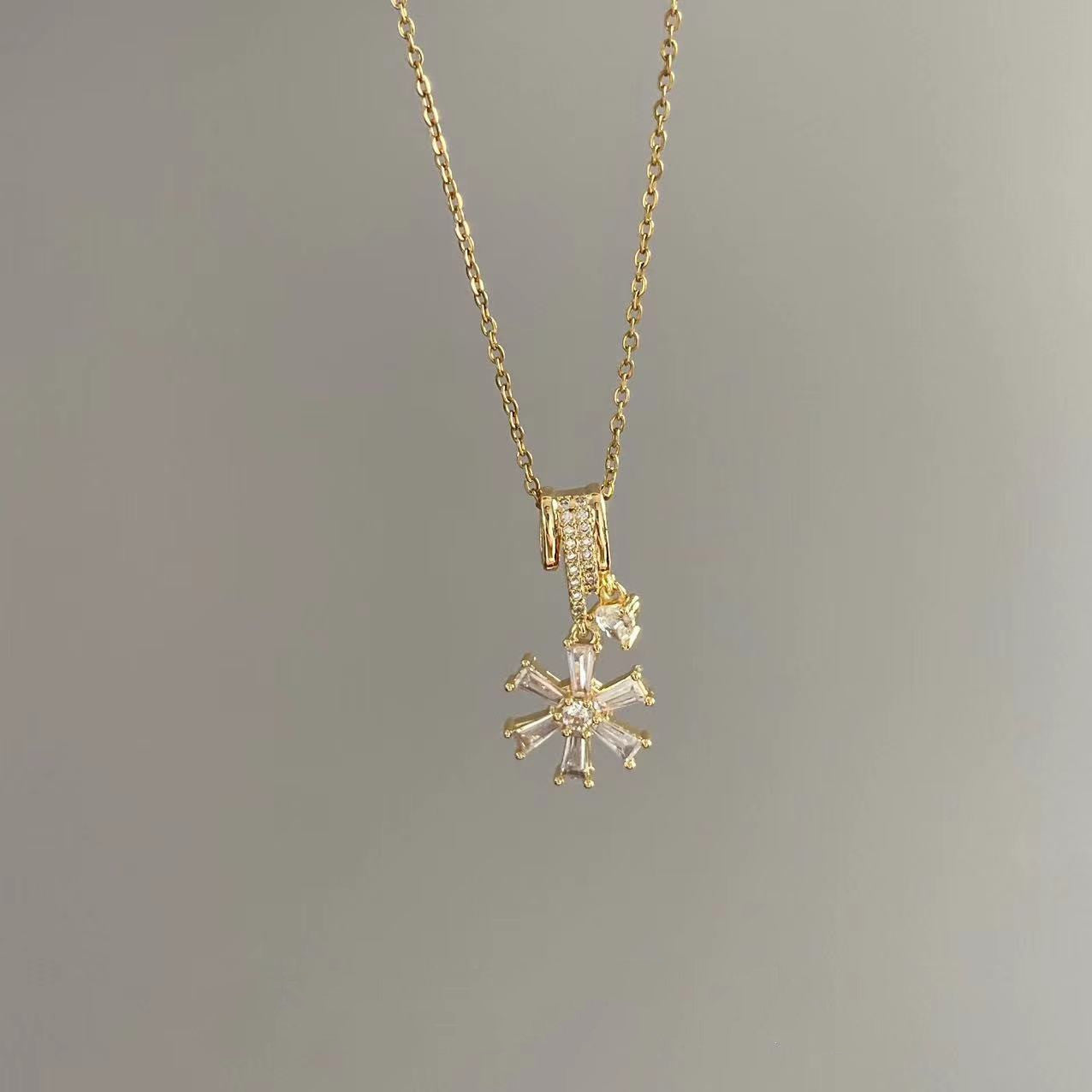 Snowflake Fashion Necklace Ornament Diamond Simple