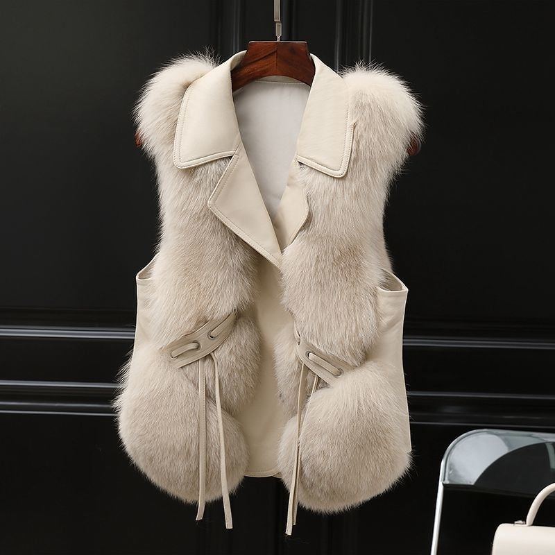 "Elegant Patchwork Fox Fur Vest – Short Artificial Fur Coat for Women | Autumn & Winter Collection"