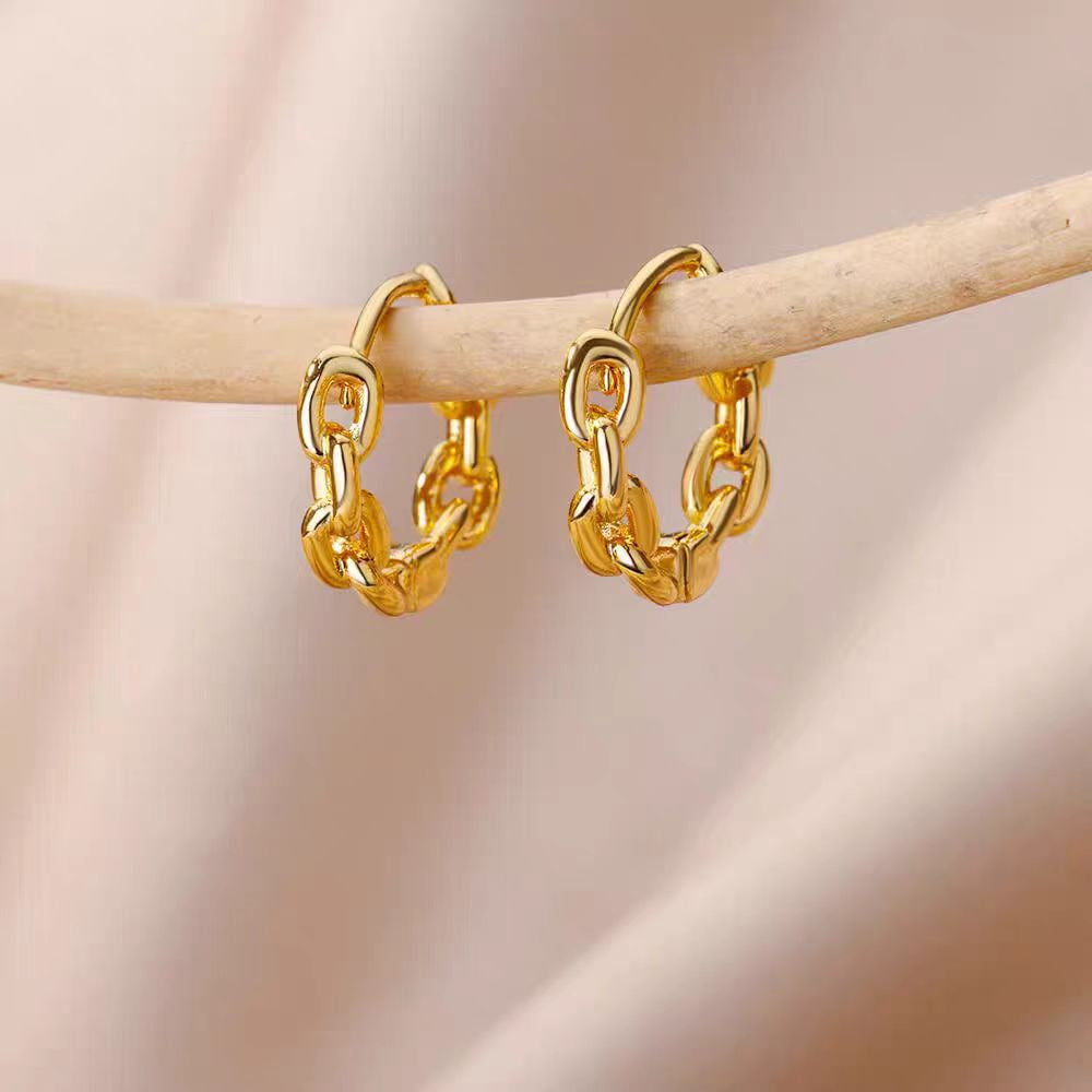 "French Exquisite Elegant Square Pleated Earrings – Geometric Sweet & Cool Style for Women"