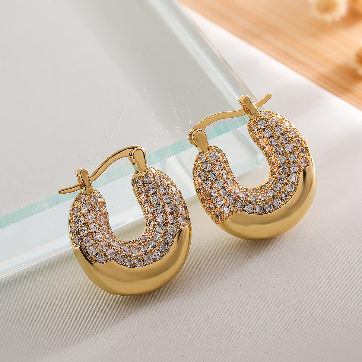 "Light Luxury Copper Plating 18K Gold Zircon Geometric Earrings – Elegant Statement Jewelry for Women"