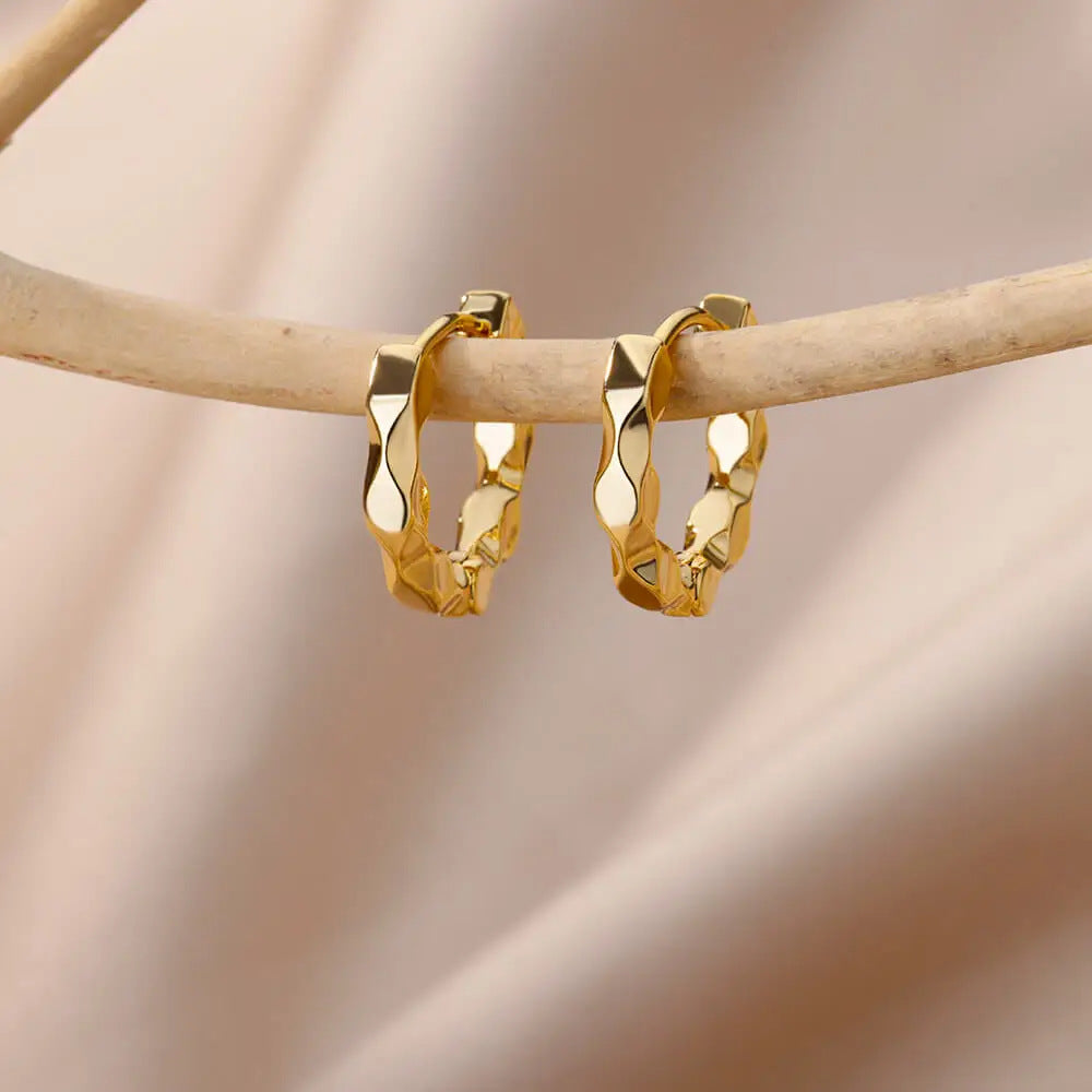 "French Exquisite Elegant Square Pleated Earrings – Geometric Sweet & Cool Style for Women"