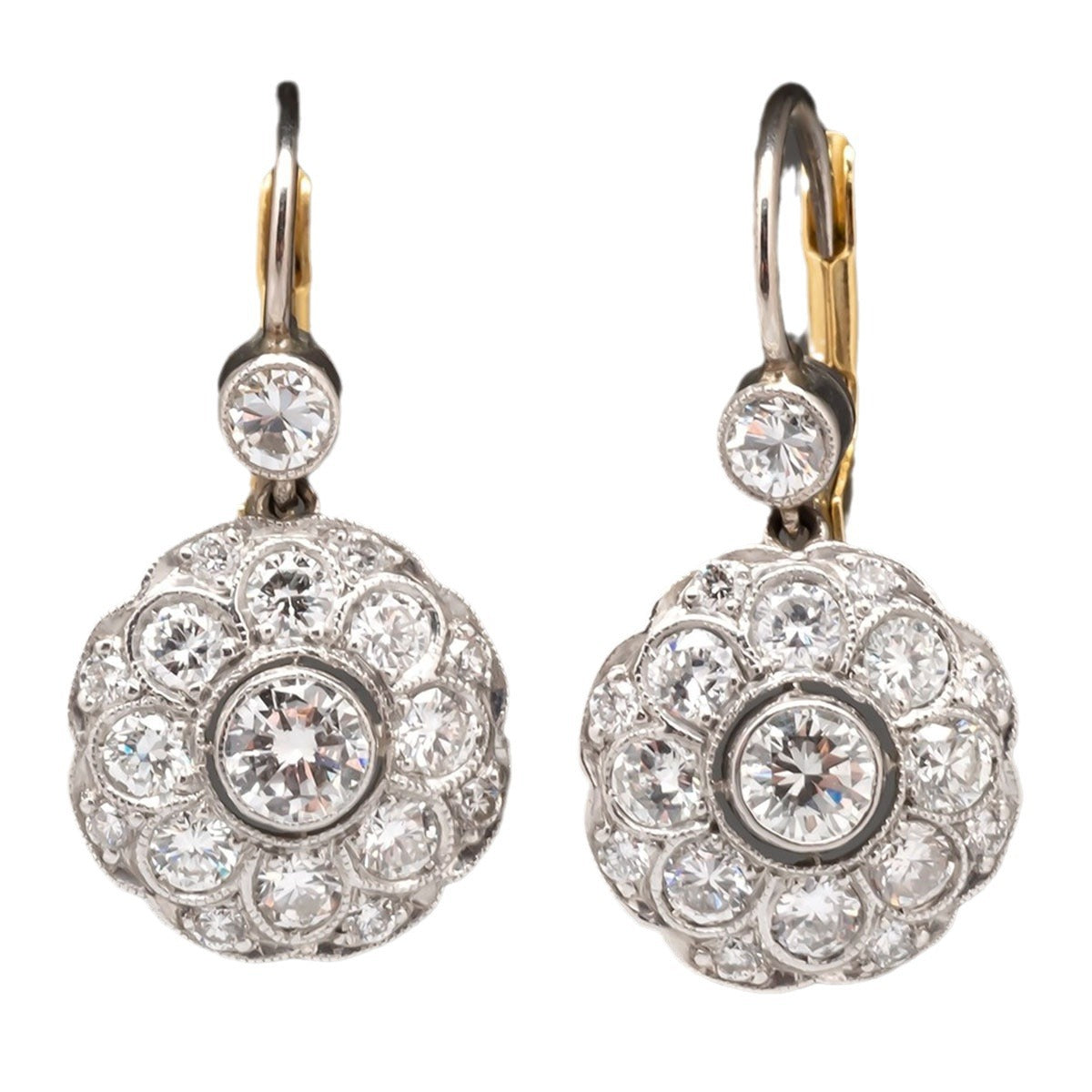 "Round High-Grade Light Luxury Temperament Earrings – Elegant Statement Jewelry for Women"