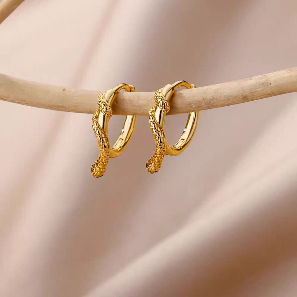 "French Exquisite Elegant Square Pleated Earrings – Geometric Sweet & Cool Style for Women"