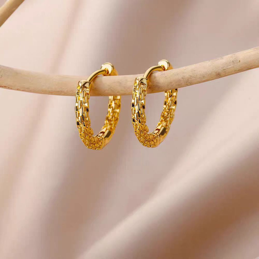 "French Exquisite Elegant Square Pleated Earrings – Geometric Sweet & Cool Style for Women"