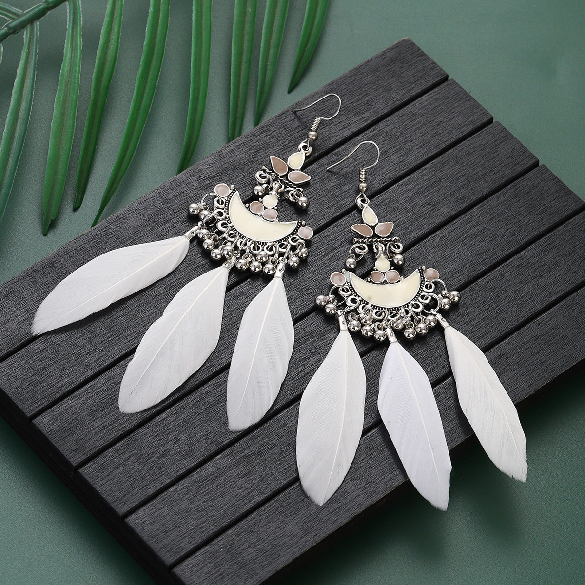 Hong Kong Style Antique Retro Ethnic Style Long Feather Bohemian Temperament Earrings