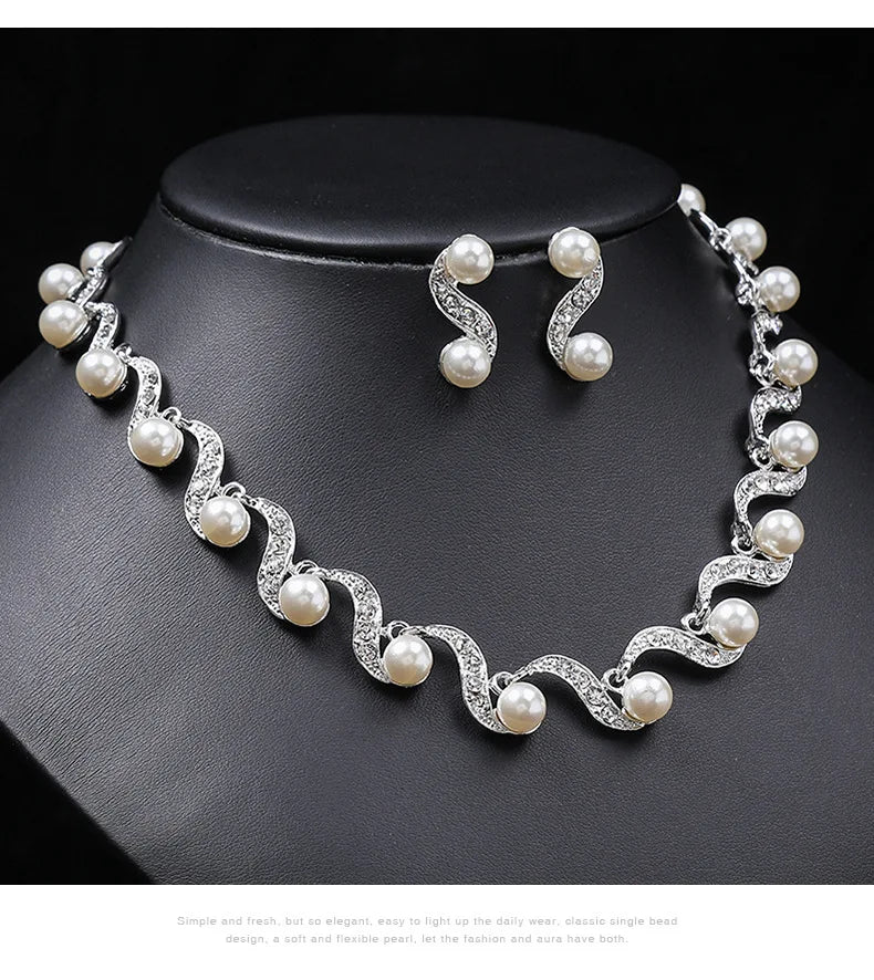 Elegant Pearl Necklace & Earrings Bridal Set – Timeless Wedding Jewelry