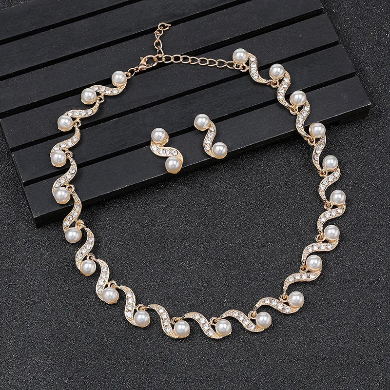 Elegant Pearl Necklace & Earrings Bridal Set – Timeless Wedding Jewelry