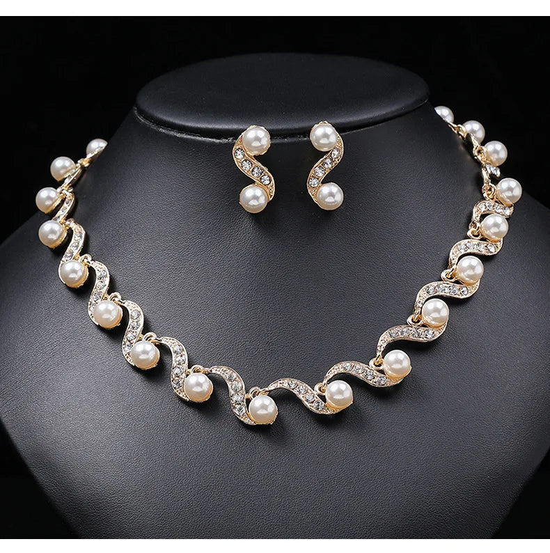 Elegant Pearl Necklace & Earrings Bridal Set – Timeless Wedding Jewelry