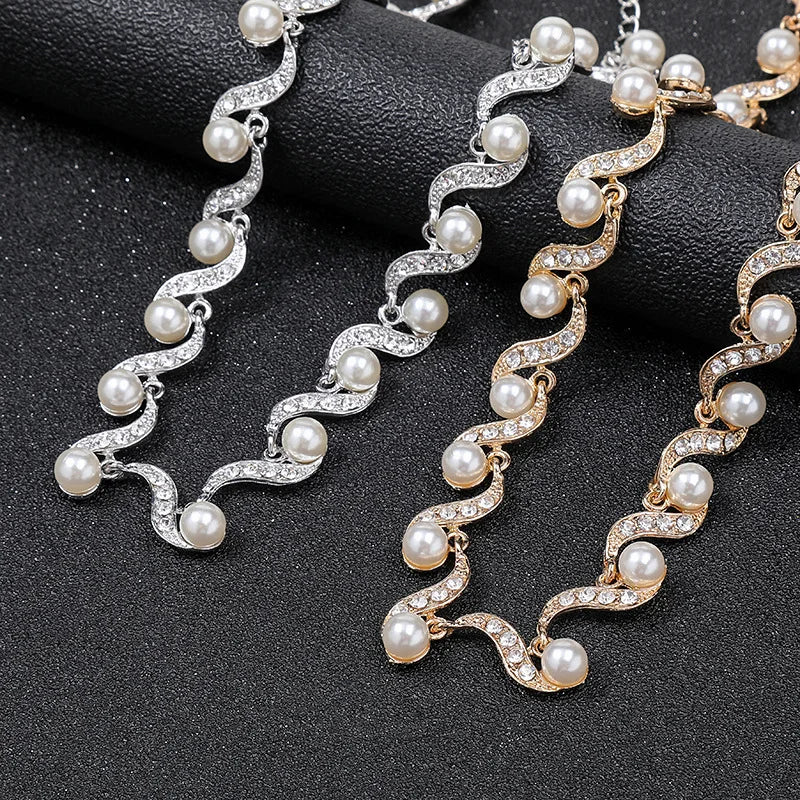 Elegant Pearl Necklace & Earrings Bridal Set – Timeless Wedding Jewelry