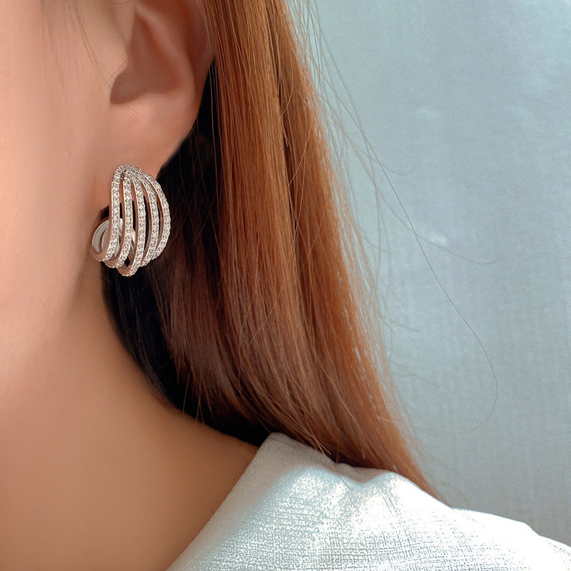 "Line Geometric Earrings – Micro Inlaid Zircon for a Touch of Elegance"