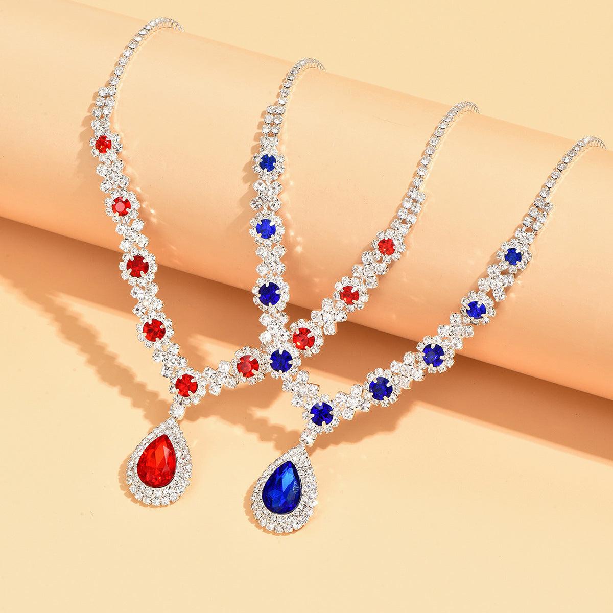 "Fashion New Water Drop Necklace and Earrings Set – Elegant Jewelry Suite for Women"