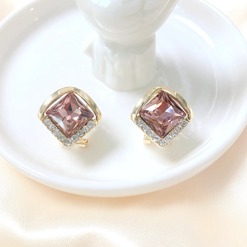 "Elegant Small Purple Diamond Crystal Stud Earrings – Dazzling and Chic Jewelry for Women"