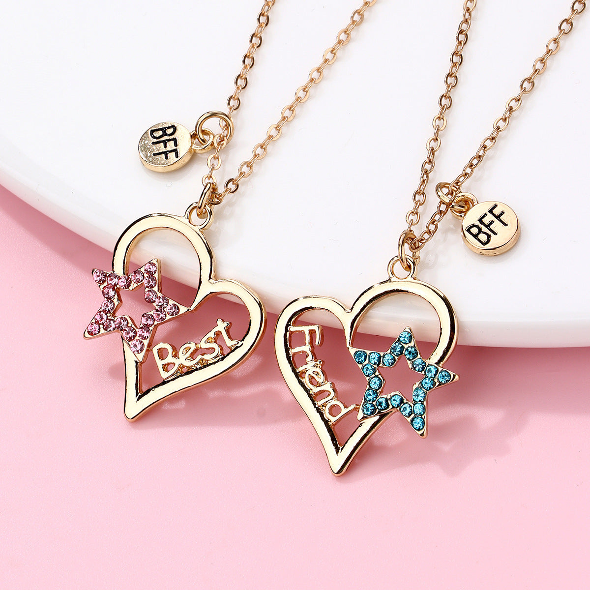 "Trendy Alloy Love & Friendship Necklace with Dripping Oil Detail – Symbolic and Stylish Jewelry"