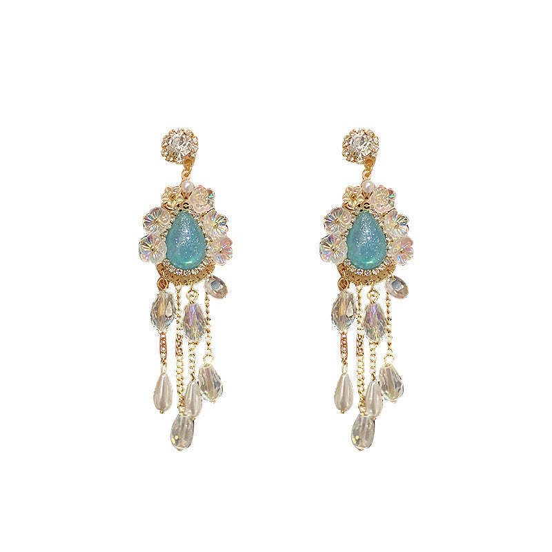 "Vintage Temperament Earrings – Retro Design for Timeless Elegance"