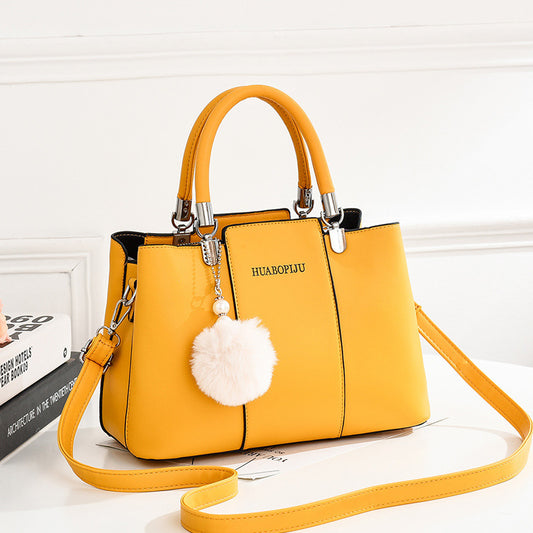"Urban Allure – Trendy Large-Capacity One-Shoulder Handbag for Ladies"