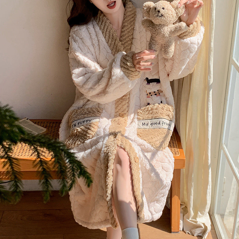 "Autumn and Winter Coral Velvet Cartoon Pajamas for Women – Cozy Homewear Set"