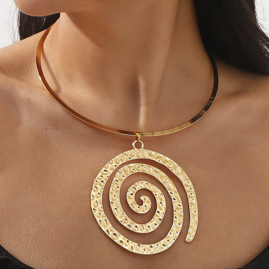 "Retro Design Spiral Mosquito-Repellent Incense Concave-Convex Alloy Necklace – Unique & Practical Jewelry"