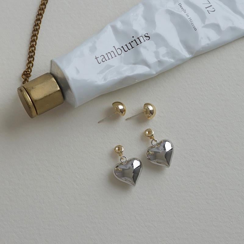 "Luxe Heartbeat – 3D Contrast Love Sterling Silver Studs"